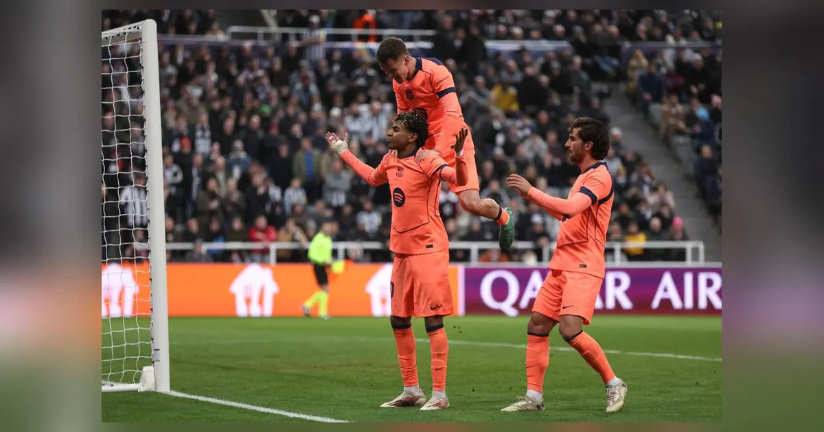 صورة توضيحية لتحليل تكتيكي عن برشلونة: لماذا تصبح بعض الملاعب اختباراً صعباً لبرشلونة؟ ما وراء ضغط الجماهير