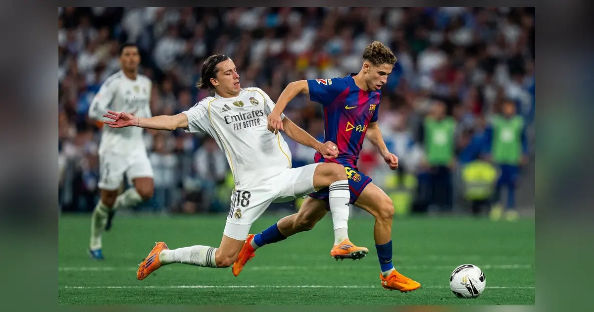 كم سيصبح فارق النقاط بين برشلونة وريال مدريد في حالة تعثره امام إسبانيول في مباراة ديربي كتالونيا البوم